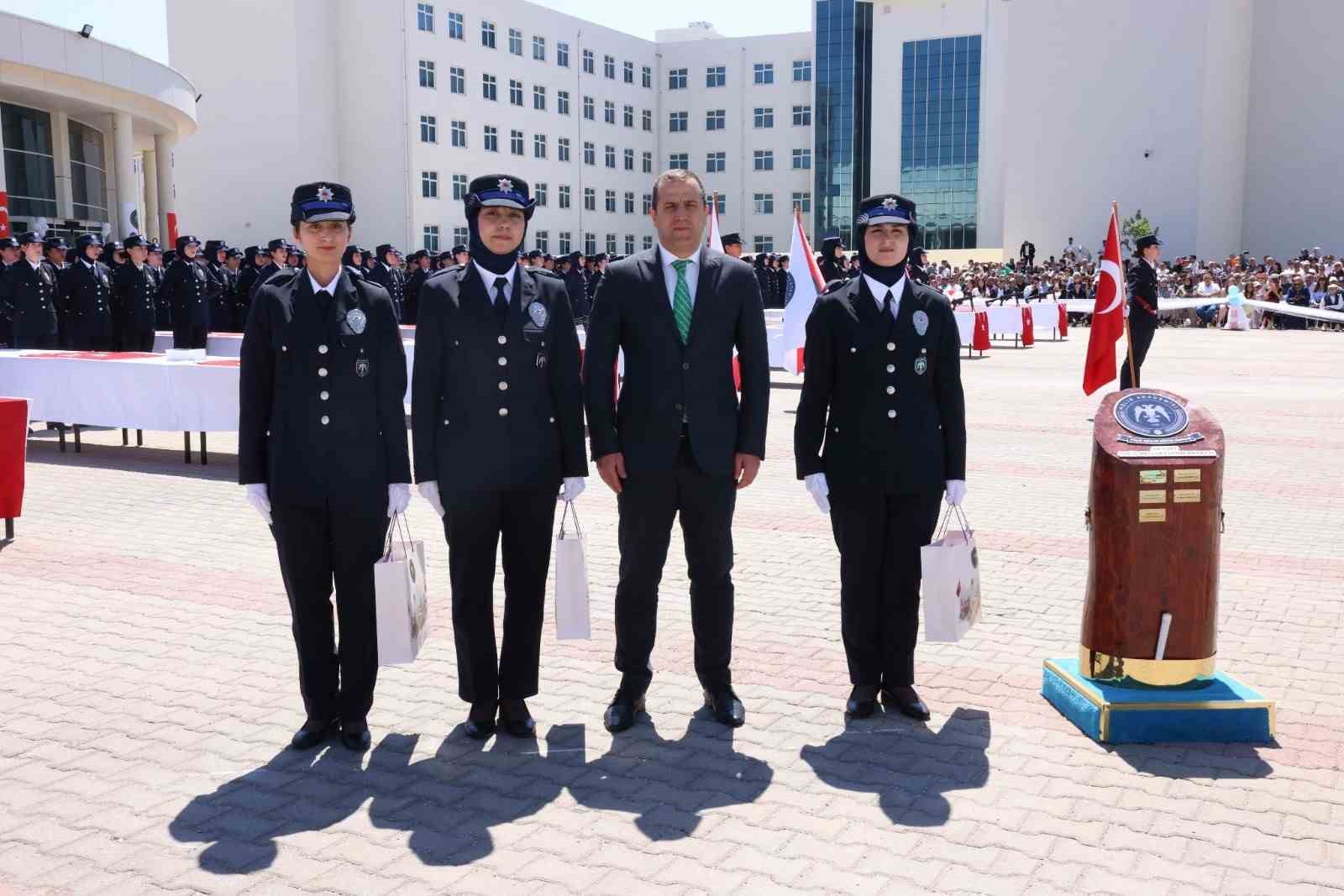 akyurt polis meslek yuksekokulunda mezuniyet coskusu 5 8mOpNOy6