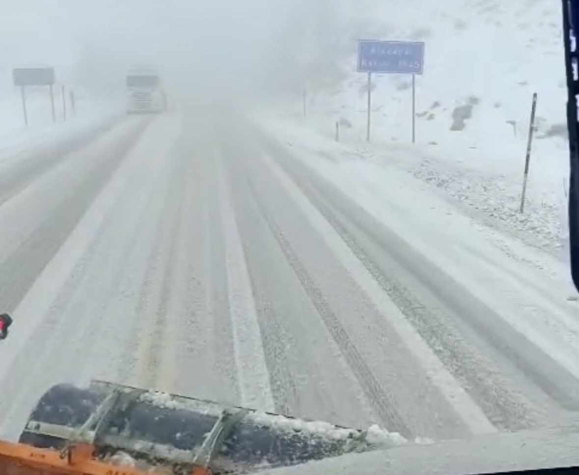 Alacabel’de kar yağışı etkisini sürdürüyor, kar kalınlığı yer yer 30 santimetreye ulaştı 8 alacabelde kar yagisi etkisini surduruyor kar kalinligi yer yer 30 santimetreye ulasti 4 cVDCPleD