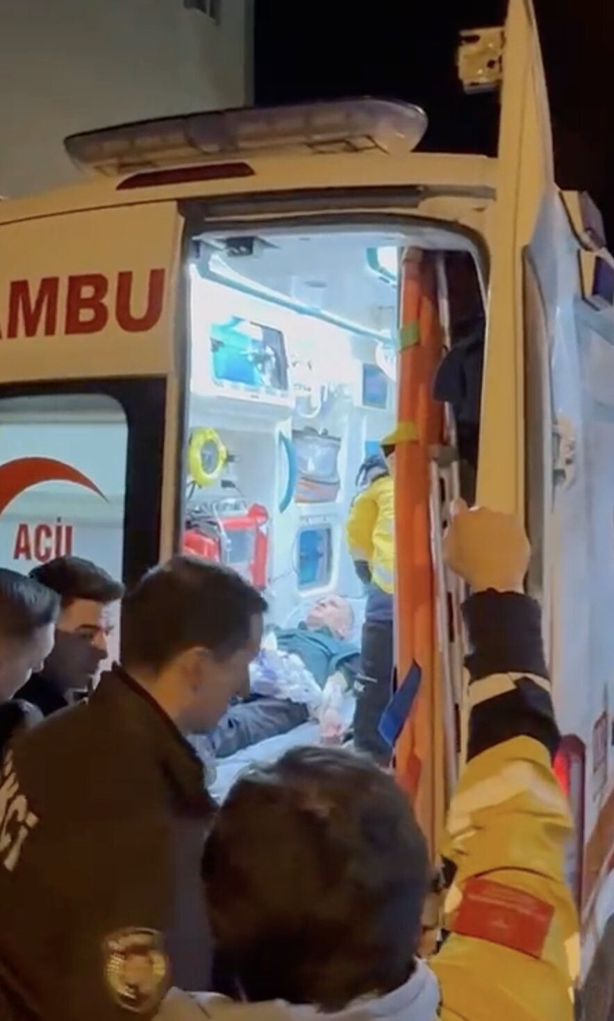 alacak verecek meselesi kanli bitti 1 yarali 2 LtMGaJdi