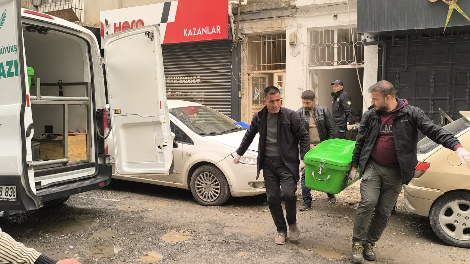 alacak verecek meselesinde 75 yasindaki arkadasini oldurdu 0