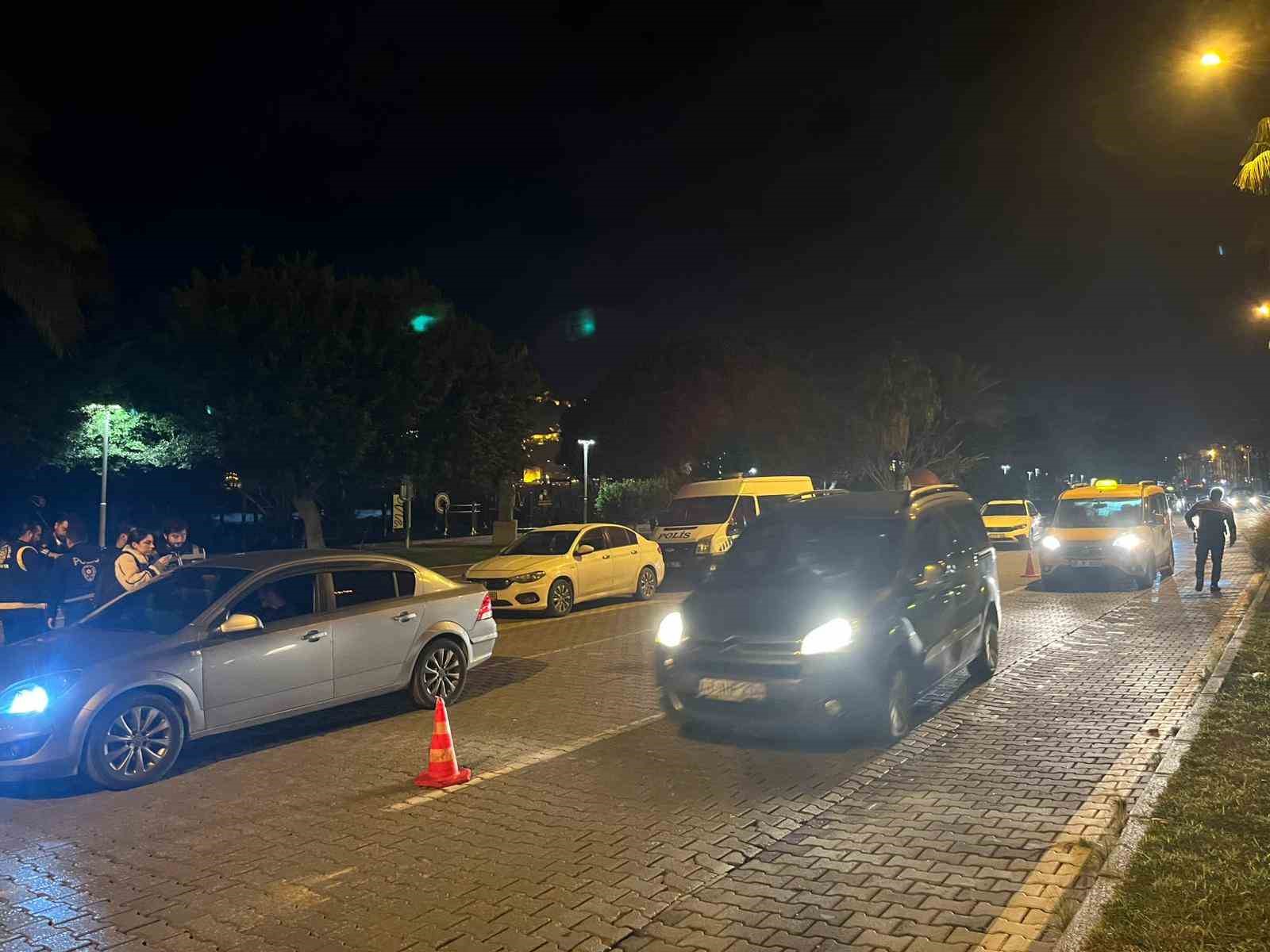 alanya 2026ya coskuyla girdi 7 ZfX5JVuK