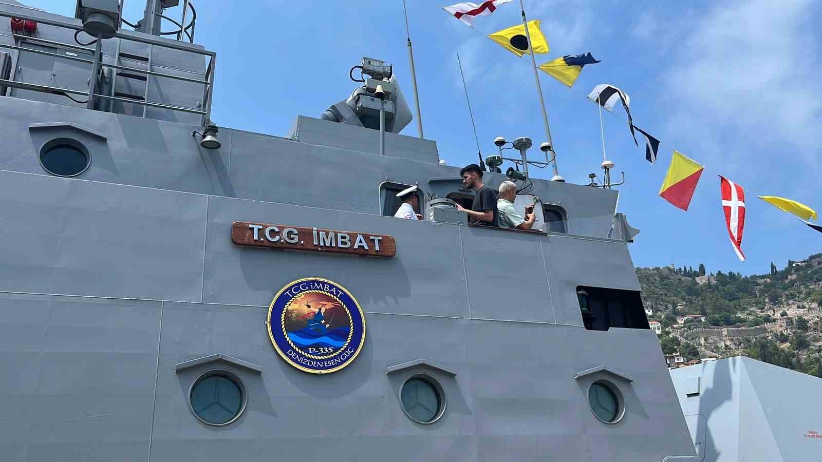alanya limaninda savas gemilerine yogun ilgi 2 cARfg4eR