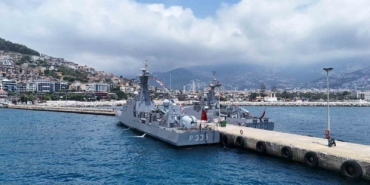 alanya-limaninda-savas-gemilerine-yogun-ilgi-LP5JaWpW.jpg