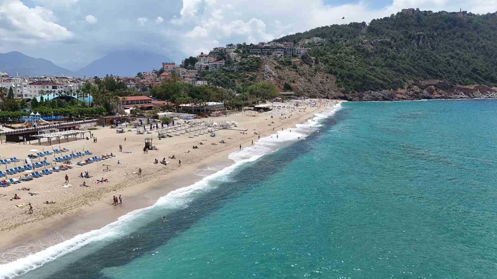 alanya sahillerinde bayram yogunlugu 3 pp8AEqT4