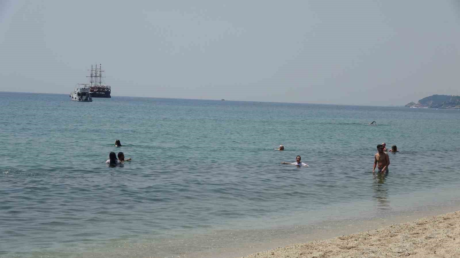 alanya sahillerinde hafta sonu yogunlugu 4 5p94eS6G