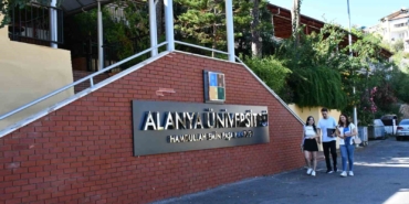 alanya-universitesi-rur-2025-beseri-bilimler-siralamasinda-yukselisini-surduruyor-C3AkUESS.jpg