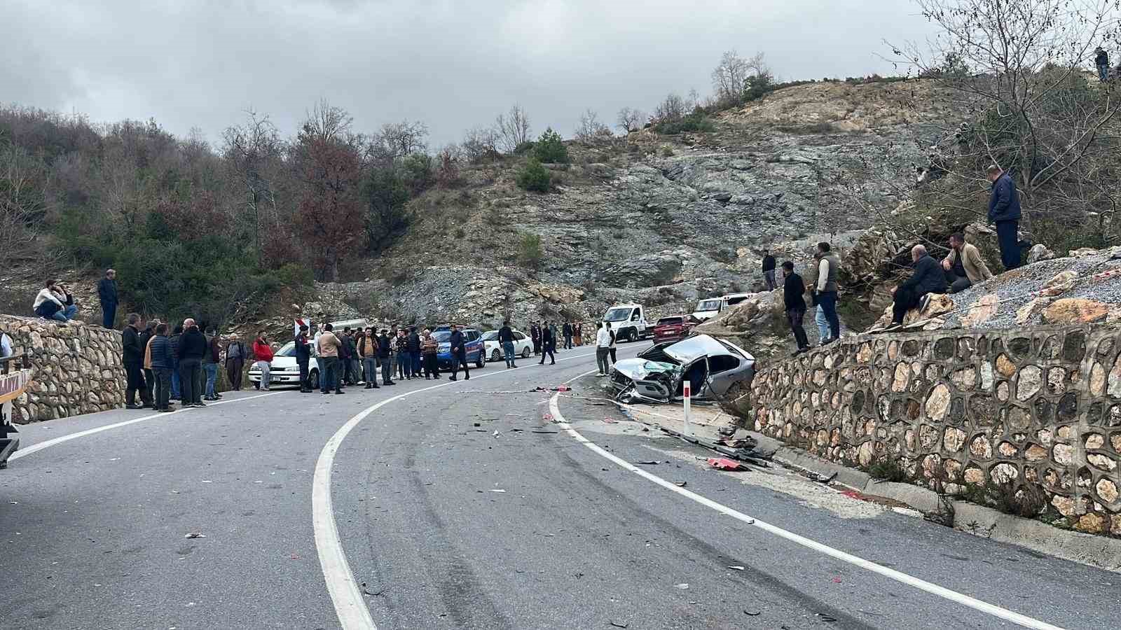 alanyada 1 kisinin oldugu kazada tir soforu tutuklandi 4 lf2EPgEA