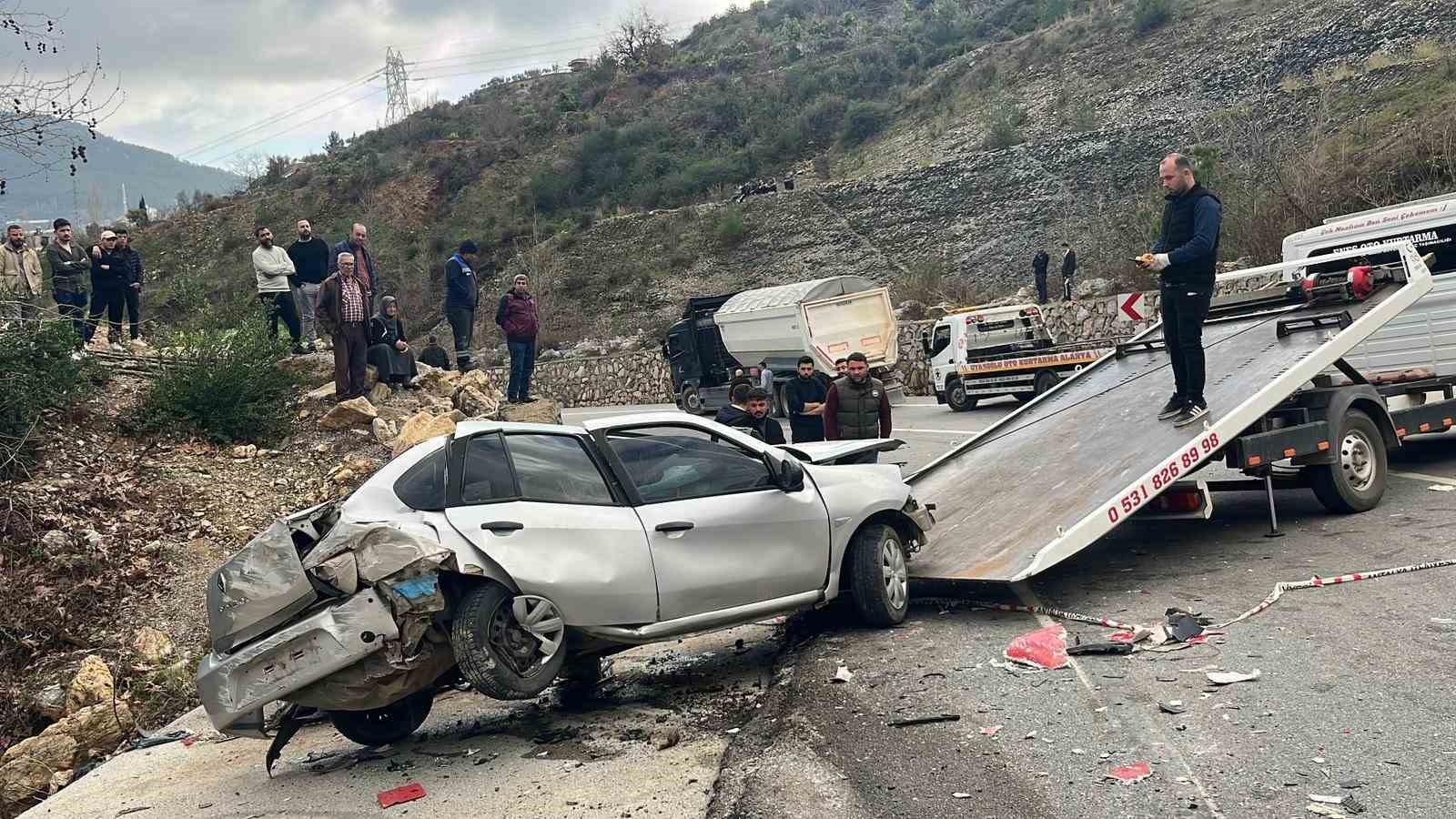 alanyada 1 kisinin oldugu kazada tir soforu tutuklandi 7 dvZkBUNV