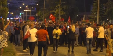 alanyada-15-temmuzun-10uncu-yilinda-binler-tek-yurek-oldu-8LYa4ZqR.jpg