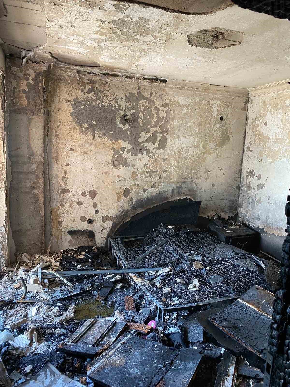 alanyada 5 katli binada korkutan yangin 1 y58qvBBc