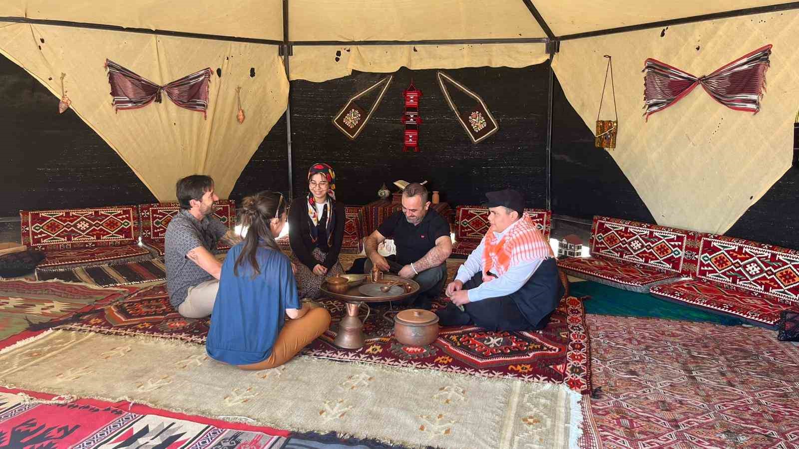 alanyada 5 ulkeden 97 ogrenci mehter marslariyla karsilandi 1 hNFCqXFh