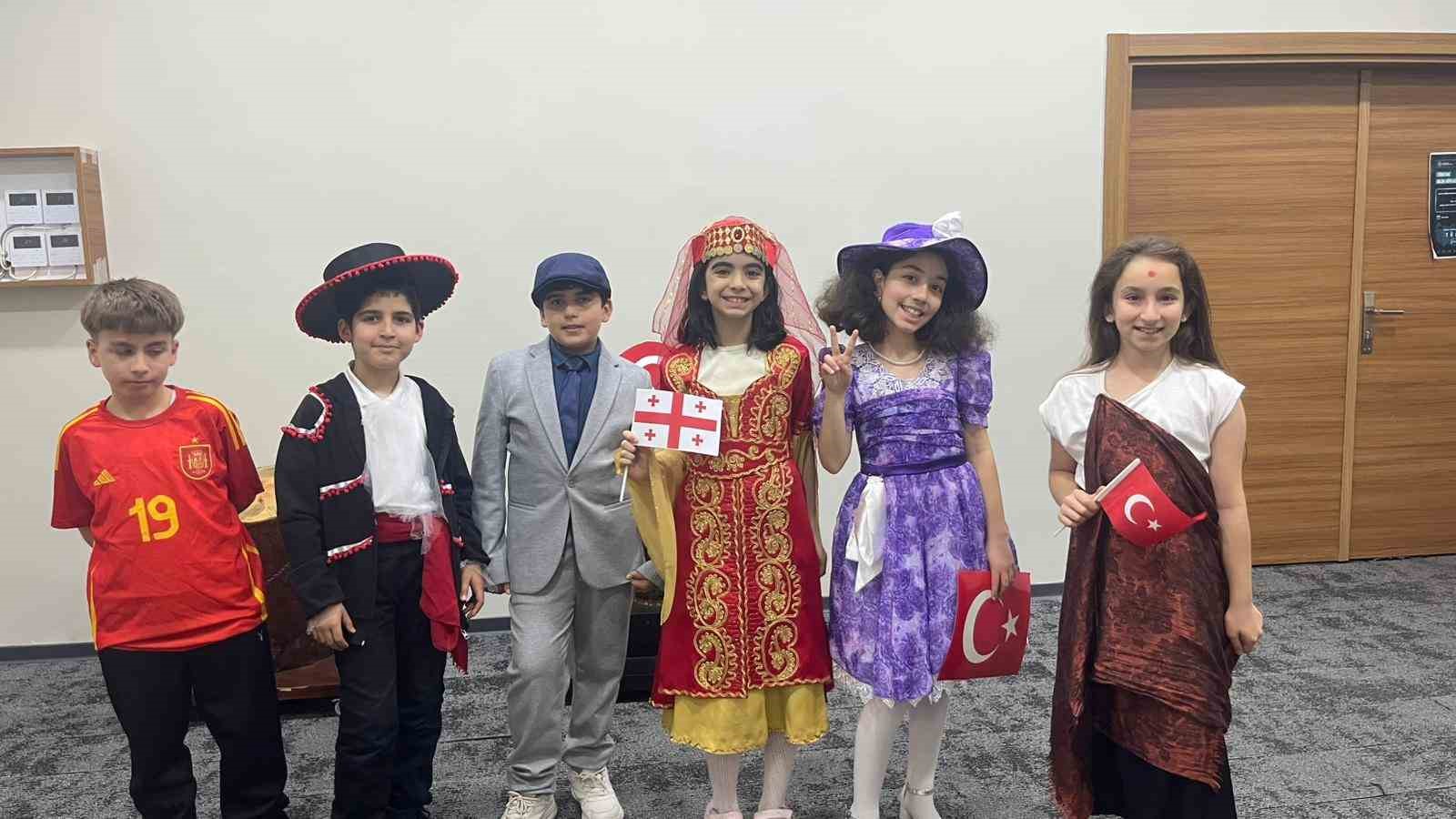 alanyada 5 ulkeden 97 ogrenci mehter marslariyla karsilandi 9 ifUdLcvc