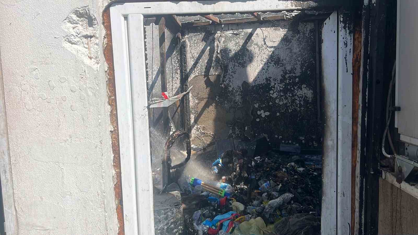alanyada 5 yildizli otelin geri donusum deposundaki yangin korkuttu 4 cci8BbE4