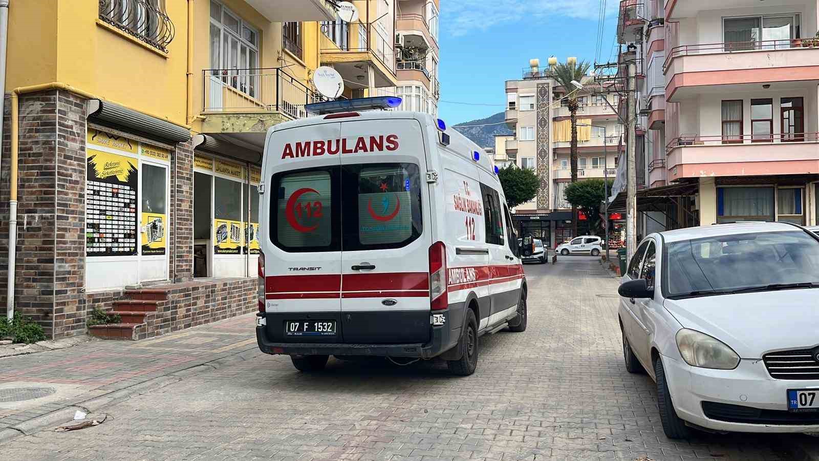 alanyada alacak verecek meselesi kanli bitti 1 yarali 2 g7C4mqyP