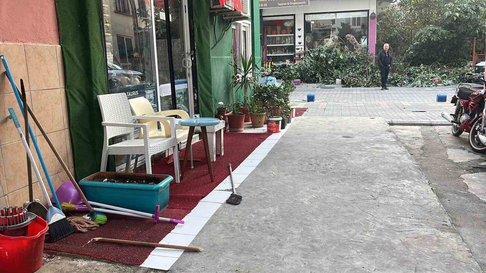 alanyada alacak verecek meselesi kanli bitti 1 yarali 7 ZNaIpIIc