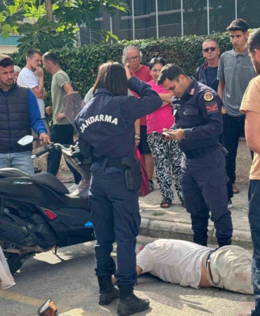alanyada-bosanma-asamasindaki-esini-sokakta-yaraladi-5sC9s3NJ.jpg