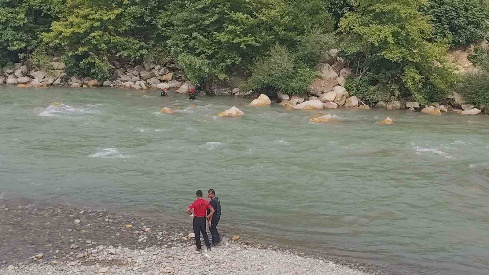 Alanya’da çayda kaybolan genci arama çalışmalarına yarın devam edilecek 4 alanyada cayda kaybolan genci arama calismalarina yarin devam edilecek 0 WZnFTTSC
