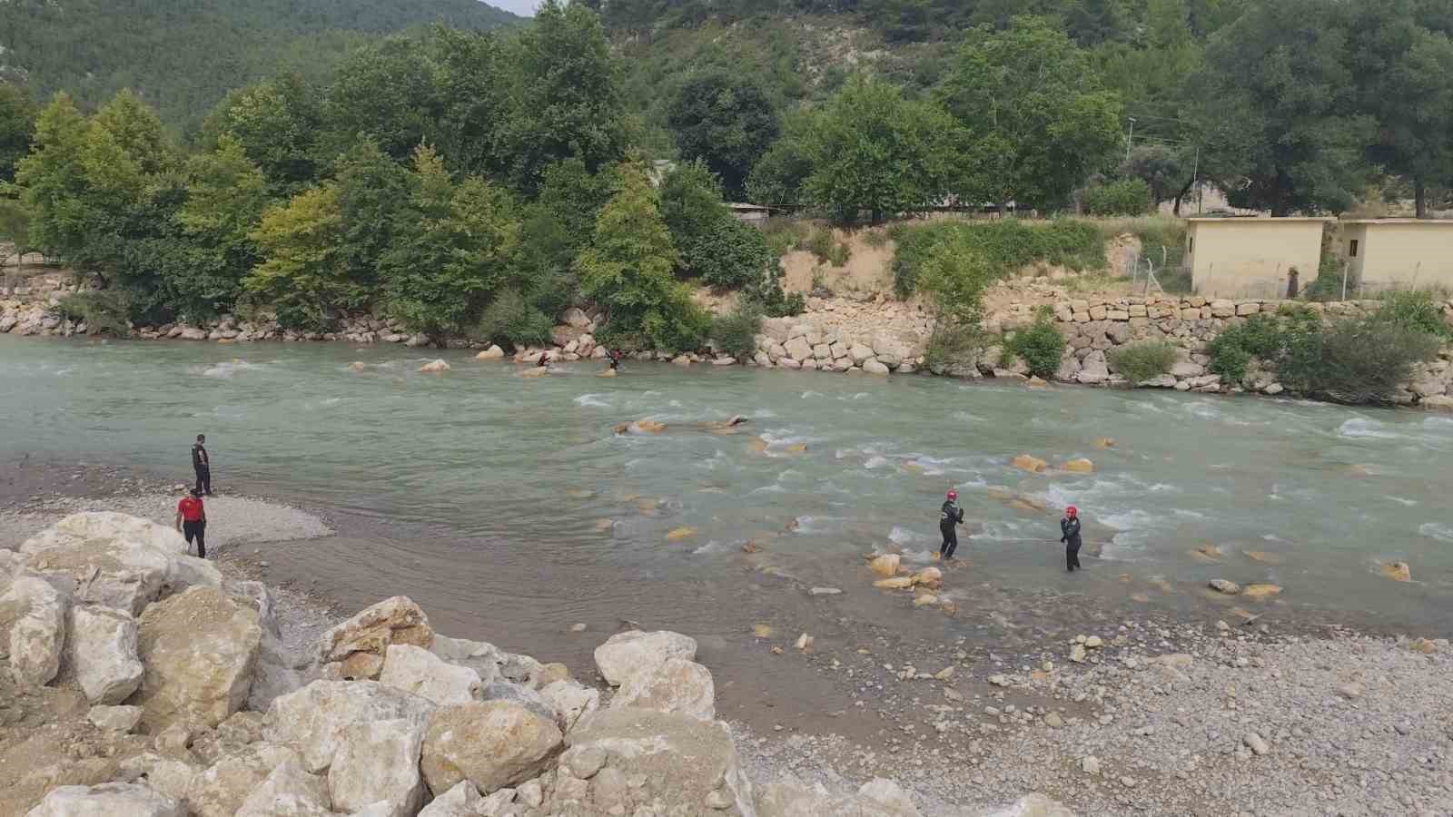 Alanya’da çayda kaybolan genci arama çalışmalarına yarın devam edilecek 5 alanyada cayda kaybolan genci arama calismalarina yarin devam edilecek 1 mzypMD9f
