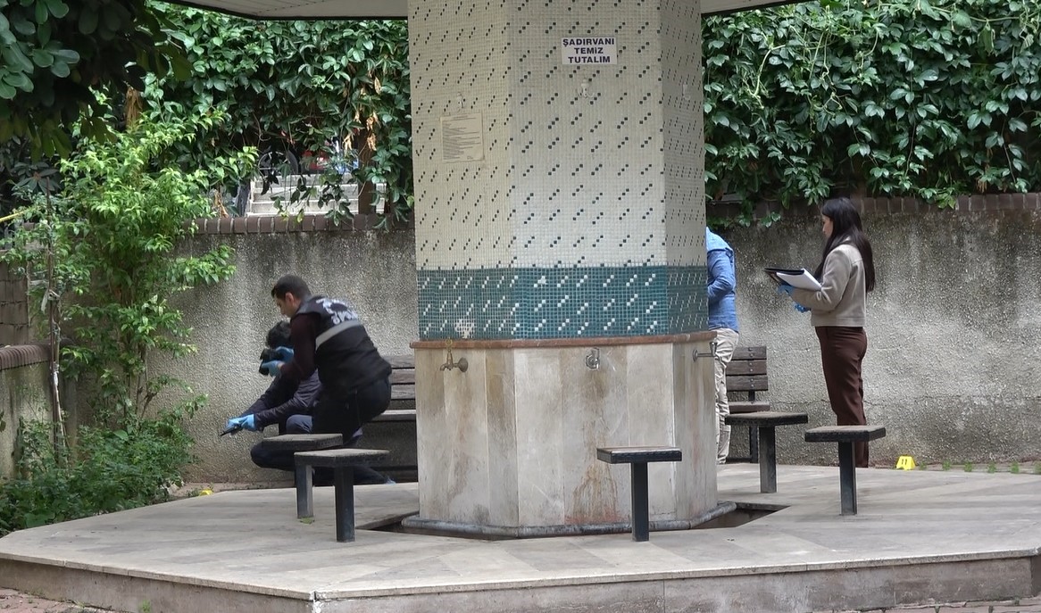 alanyada dayi dehset sacti 1 yegenini oldurup diger yegeni ve enistesini yaraladi 2 va37SBpL