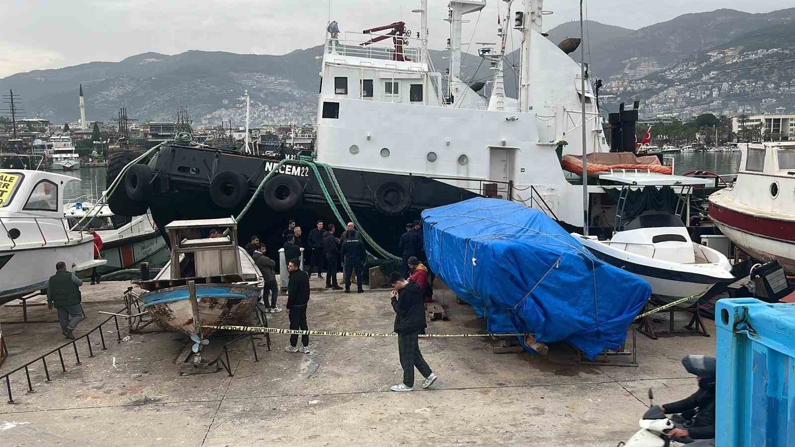 alanyada denizde erkek cesedi bulundu 1 mOa1w15k