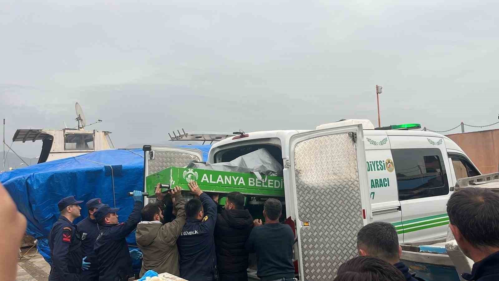 alanyada denizde erkek cesedi bulundu 10 nYbZNmKR