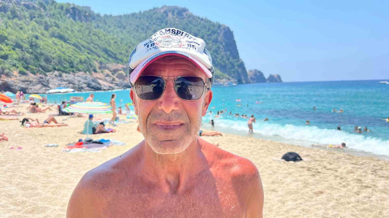 alanyada hava 33 deniz 29 dereceyi gordu turistler denize kostu 2 iTBXn4tA