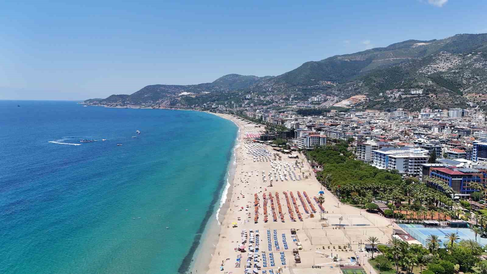 Alanya’da hava sıcaklığı 30 dereceyi gördü, turistler sahile koştu 12 alanyada hava sicakligi 30 dereceyi gordu turistler sahile kostu 8 HzZaGMMF