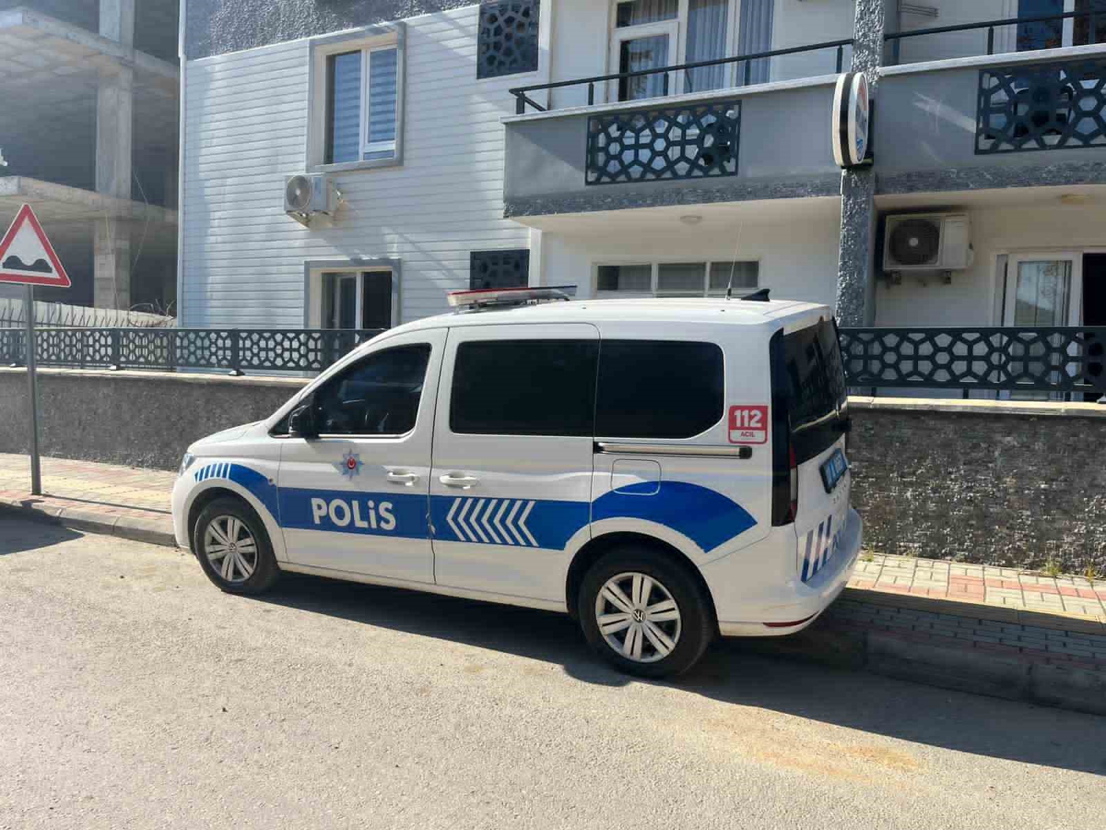 alanyada ilkokul sinifinin klima unitesinde cikan yangin korkuttu 8 njtwdKpG