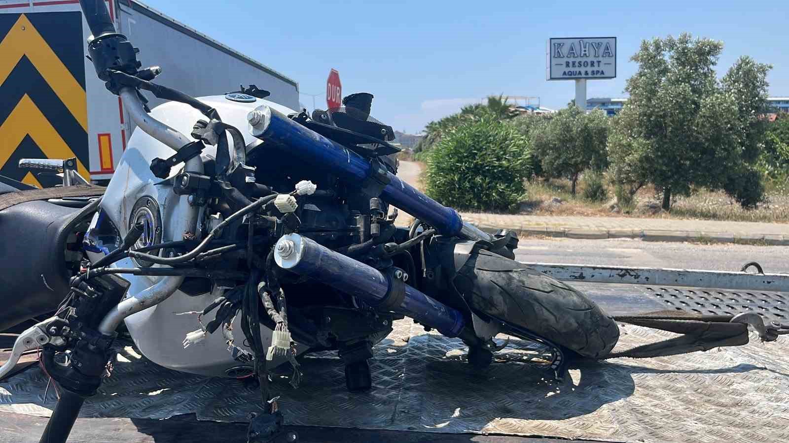 Alanya’da kamyonet ile çarpışan motosikletin genç sürücü hayatını kaybetti 9 alanyada kamyonet ile carpisan motosikletin genc surucu hayatini kaybetti 5 aCfXipa7