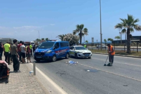 alanyada-kamyonet-ile-carpisan-motosikletin-genc-surucu-hayatini-kaybetti-FM79TFnr.jpg