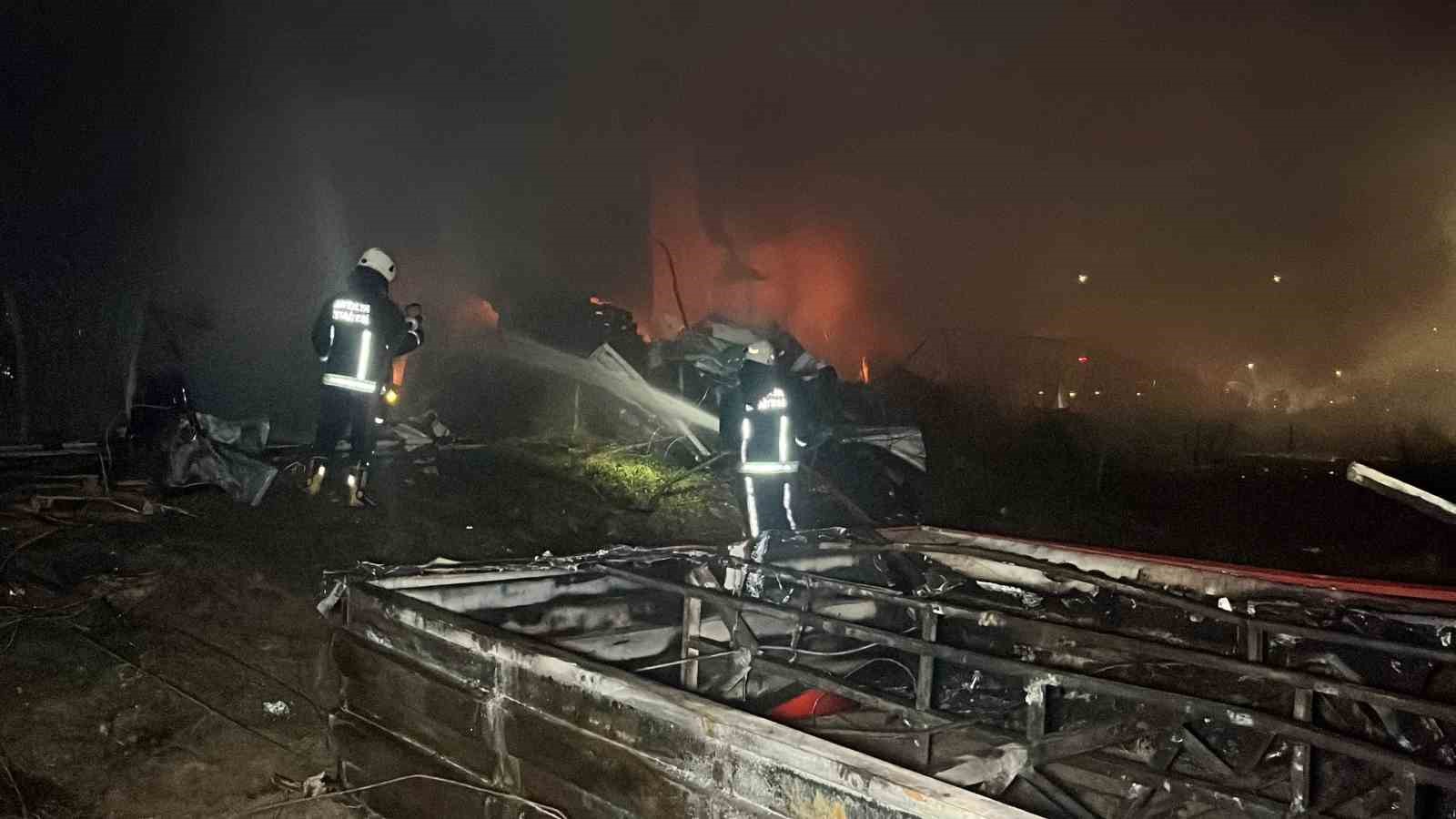 alanyada klima deposu alevlere teslim oldu 13 YYNTGEfm