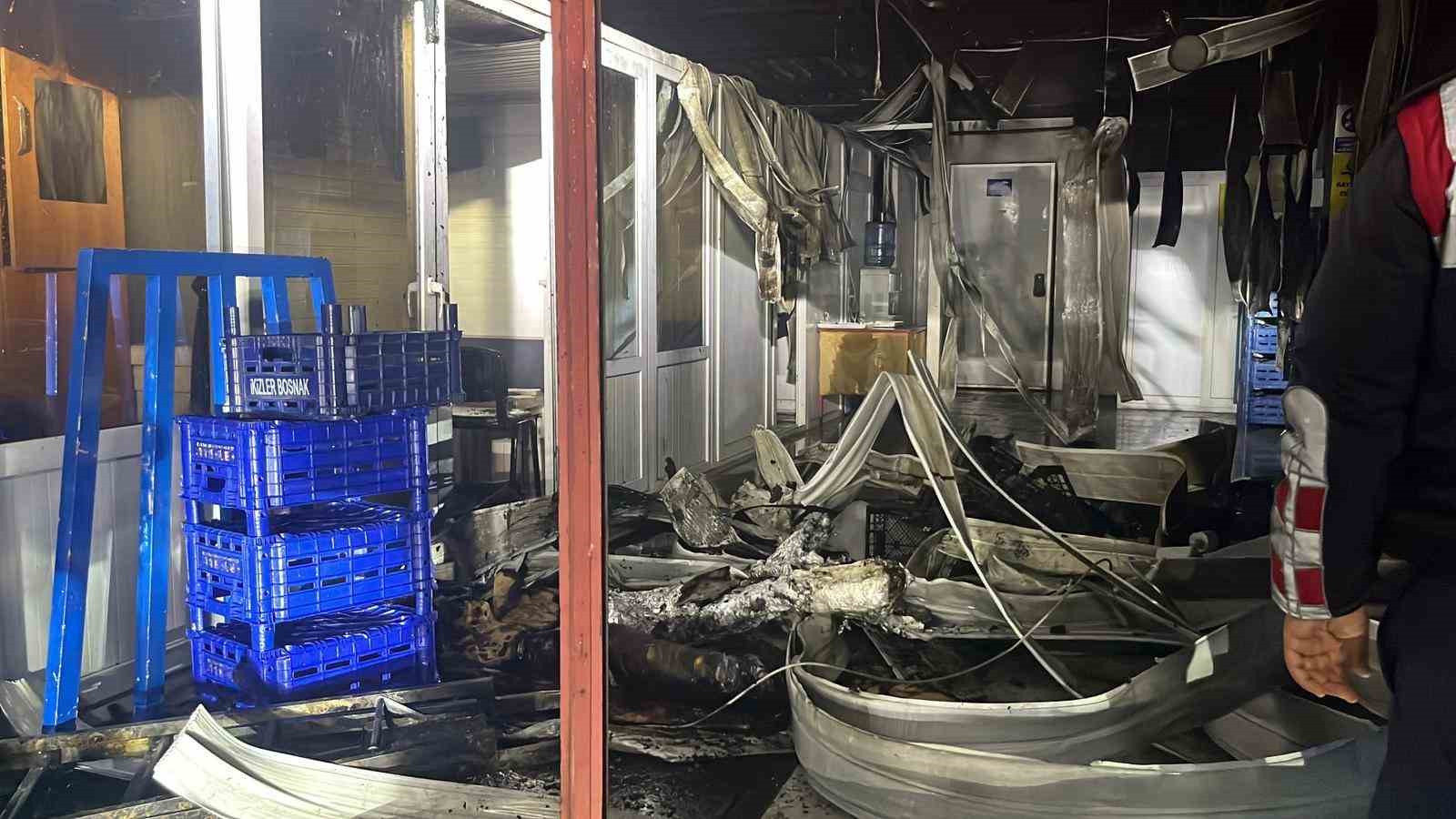 alanyada muz sarartma tesisinde yangin tonlarca muz zarar gordu 5 ZU8pDgiE