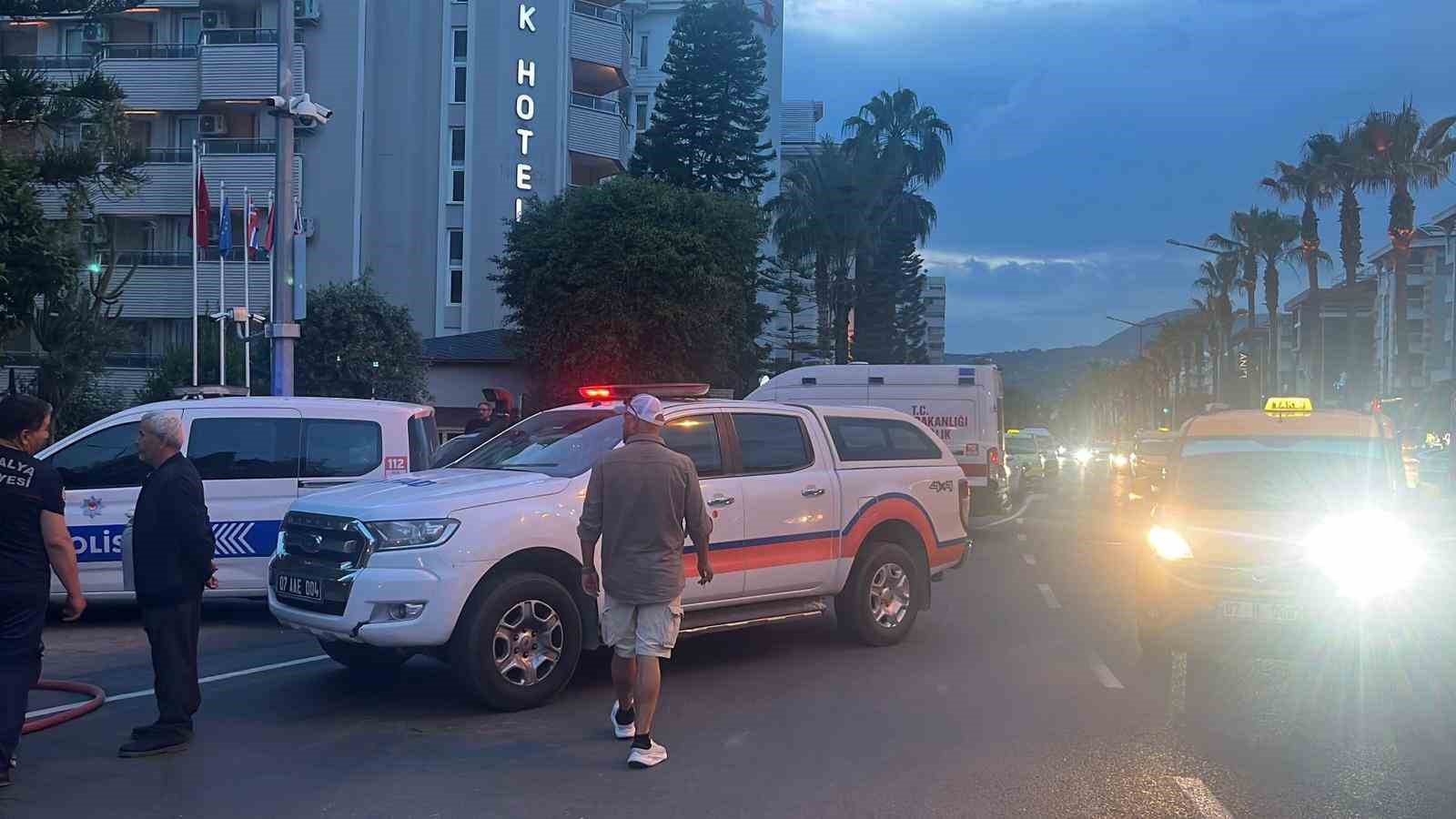 alanyada otel mutfaginda cikan yangin korkuttu 2