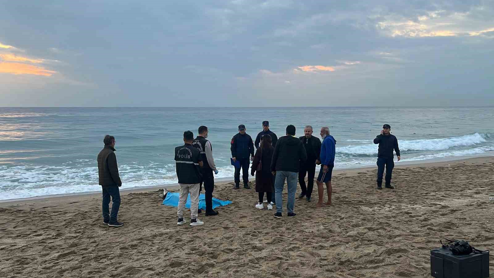 alanyada sahilde bir kadin olu bulundu 6 2LsR7hJL
