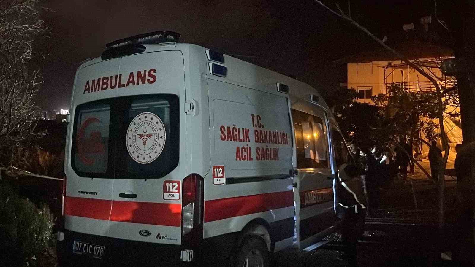alanyada seyir halindeki araca silahli saldiri 1 olu 6