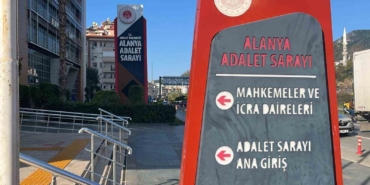 alanyada-sokakta-kadina-saldirida-bulunan-sahis-adliyeye-sevk-edildi-fZ41nUqh.jpg
