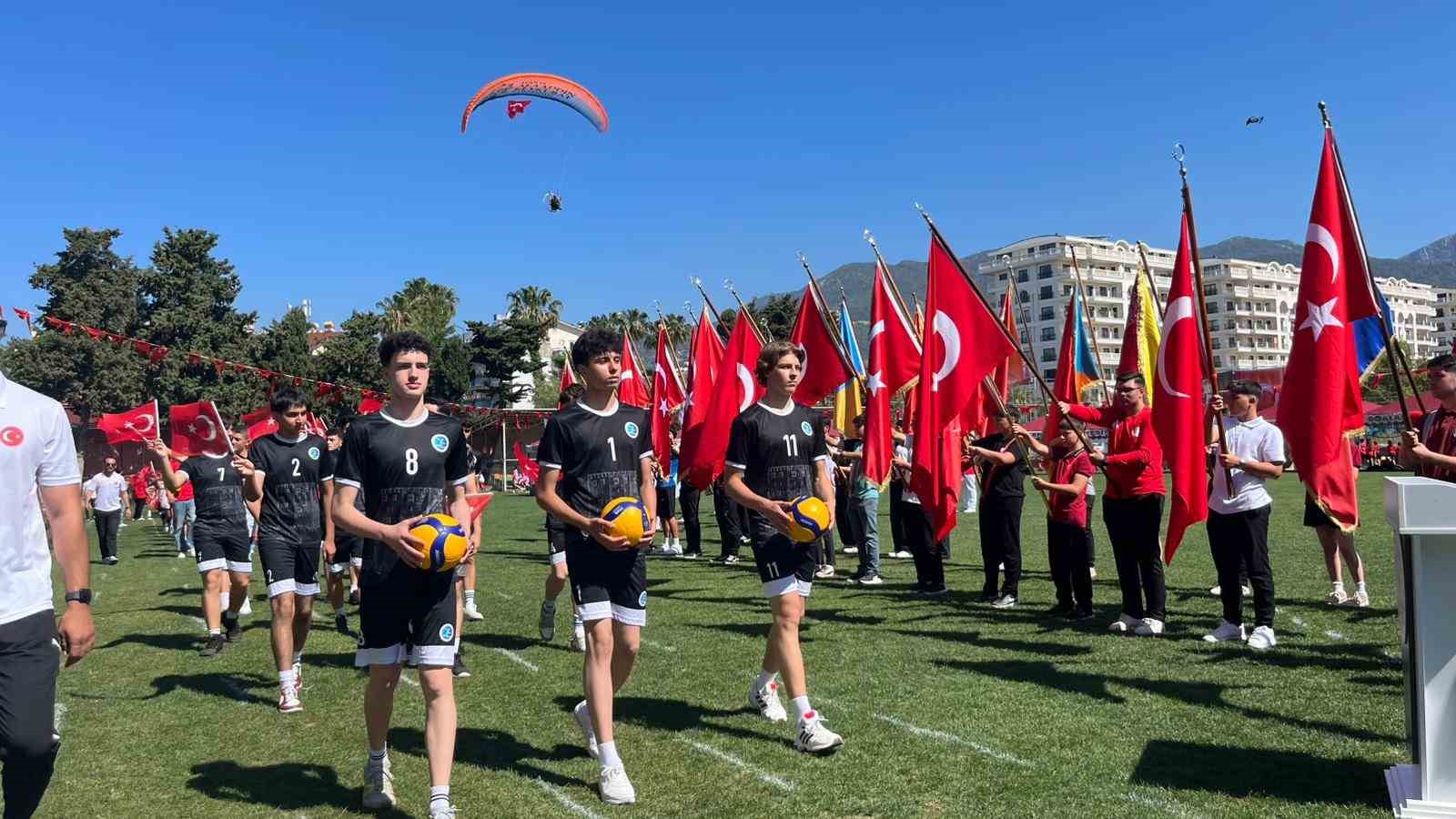 alanyada yabanci vatandaslar da bayram kutlamalarina katildi 2