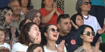 alanyada-yabanci-vatandaslar-da-bayram-kutlamalarina-katildi-RaVZgyKw.jpg
