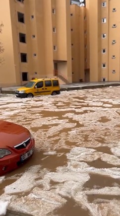 alanyada yagmur dolu ve firtina hayati olumsuz etkiledi 12 VJDeTZvs