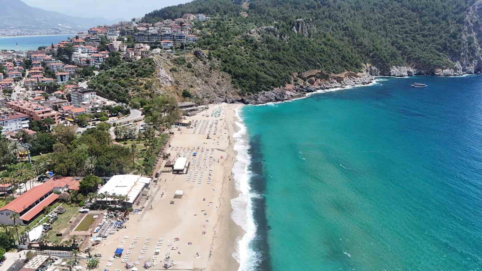 alanyada yaz havasi sahilleri doldurdu 2 SfB3hiIJ