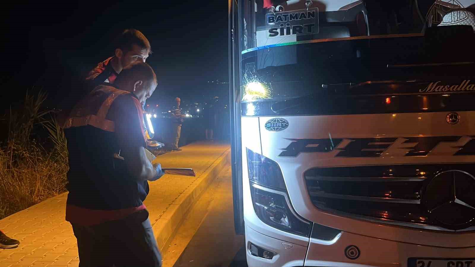 Alanya’da yolun karşısına geçerken yolcu otobüsünün çarptığı yaşlı adam hayatını kaybetti 6 alanyada yolun karsisina gecerken yolcu otobusunun carptigi yasli adam hayatini kaybetti 2 tXzHw6KJ