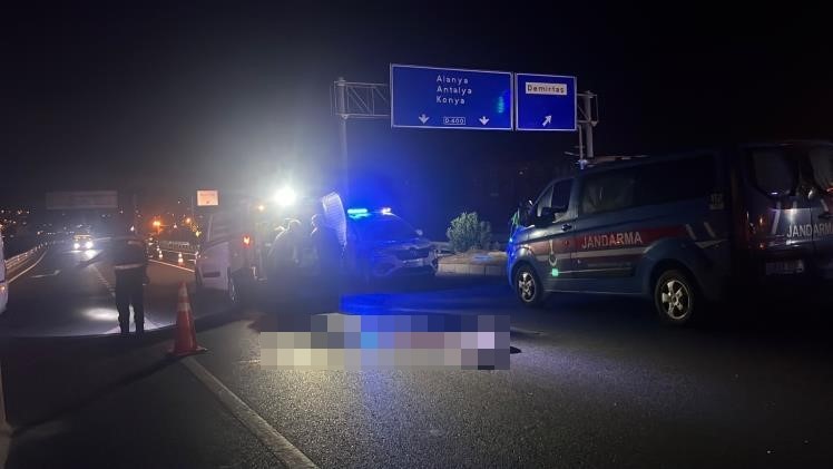 Alanya’da yolun karşısına geçerken yolcu otobüsünün çarptığı yaşlı adam hayatını kaybetti 12 alanyada yolun karsisina gecerken yolcu otobusunun carptigi yasli adam hayatini kaybetti 8 aymZaswD