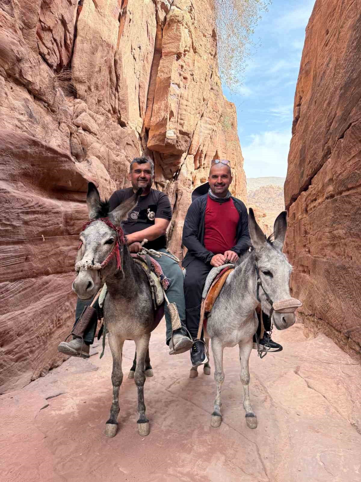 alanyadan kutsal topraklara motosikletle 7 bin kilometrelik yolculuk 17 AHc3OAiL