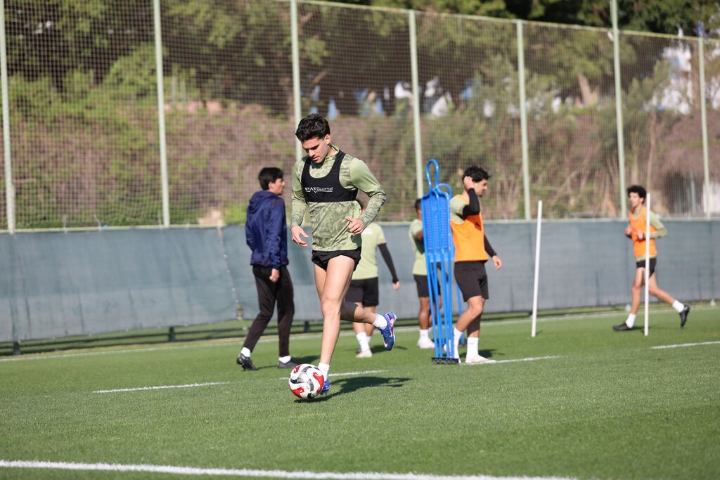 Alanyaspor, Beşiktaş maçı hazırlıklarına başladı 10 alanyaspor besiktas maci hazirliklarina basladi 6 9dw6mT23