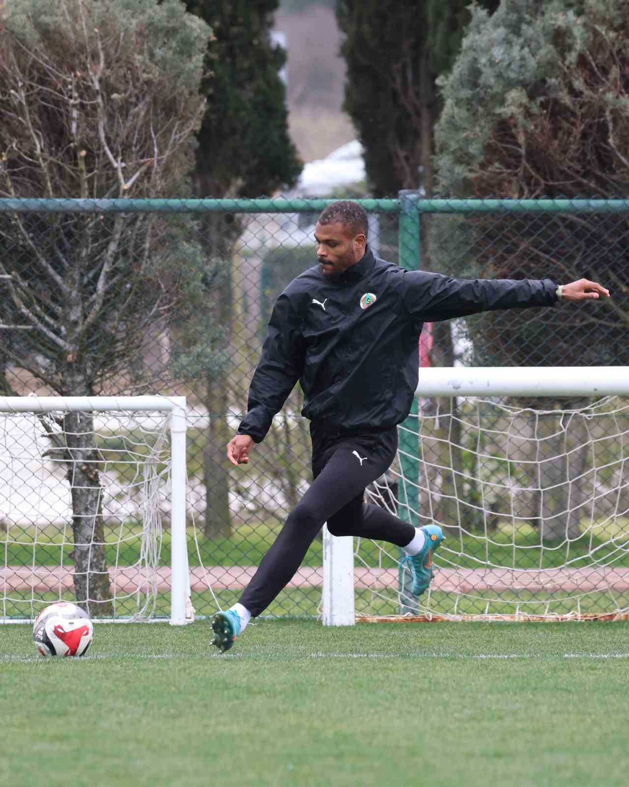 alanyaspor besiktas maci hazirliklarini tamamladi 3