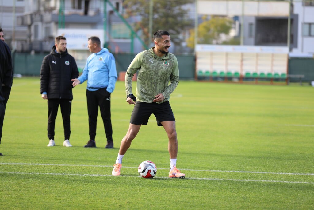 alanyaspor caykur rizespor maci hazirliklarini tamamladi 4 dcGkwiV6