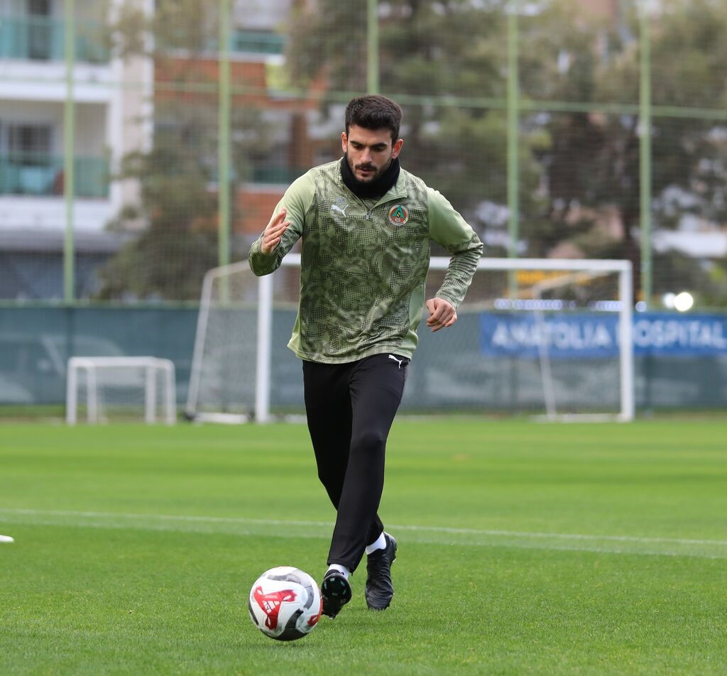 alanyaspor eyupspor maci hazirliklarina basladi 1 BcNn7bwm