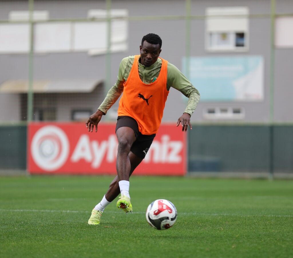 alanyaspor eyupspor maci hazirliklarina basladi 2 KKBQH7jM