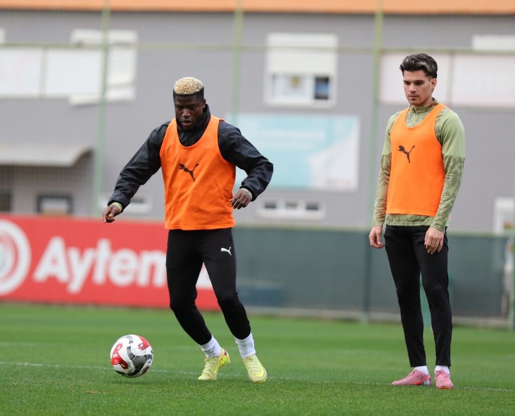 alanyaspor eyupspor maci hazirliklarina basladi 5 icIi9Q9B
