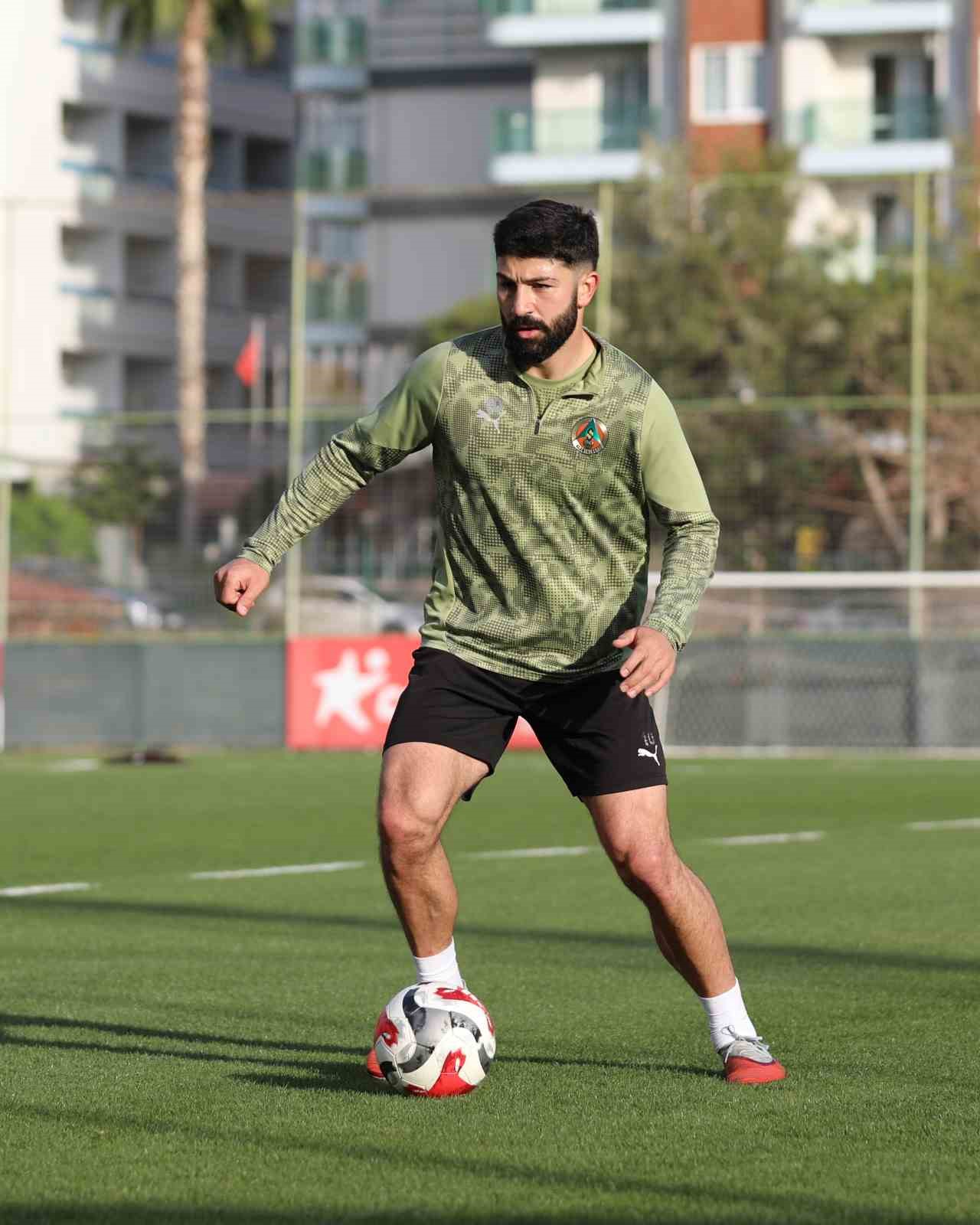 alanyaspor genclerbirligi maci hazirliklarina basladi 5 kwJqHvQF